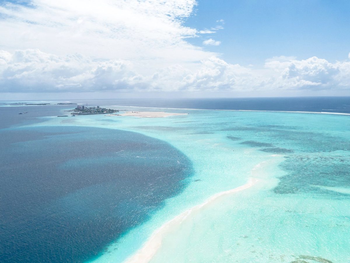 A shallow lagoon inside the reef