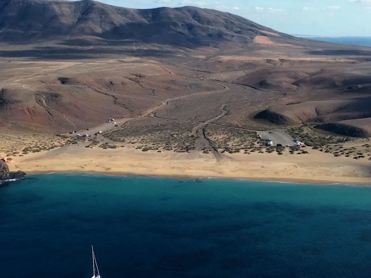 One of the Papagayo beaches, reached on foot through the reserve.