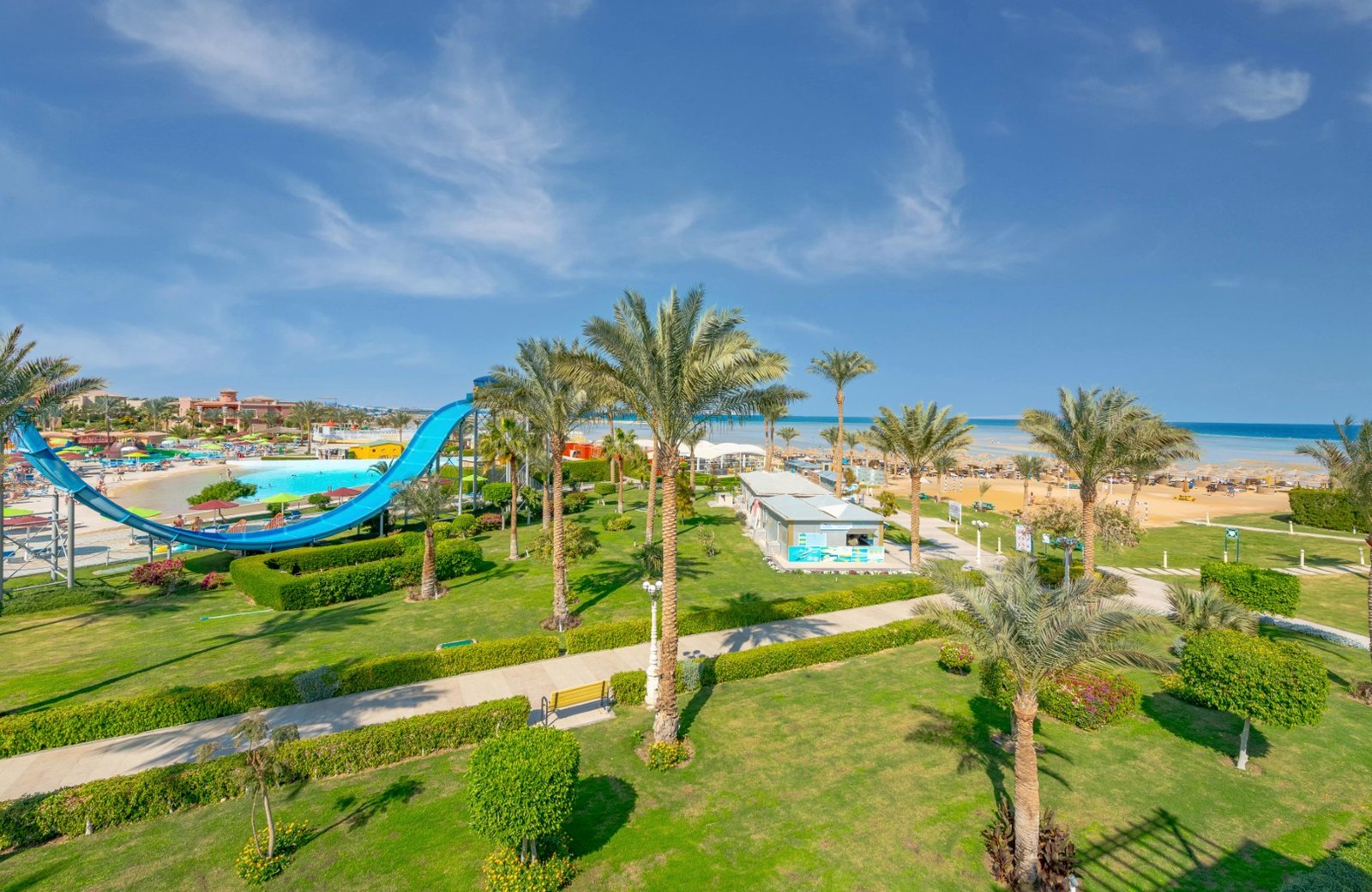 Titanic Beach Spa & Aqua Park: a large all-inclusive resort on the southern Hurghada strip in Egypt, with its aqua park, pools and a private sandy beach on the Red Sea.